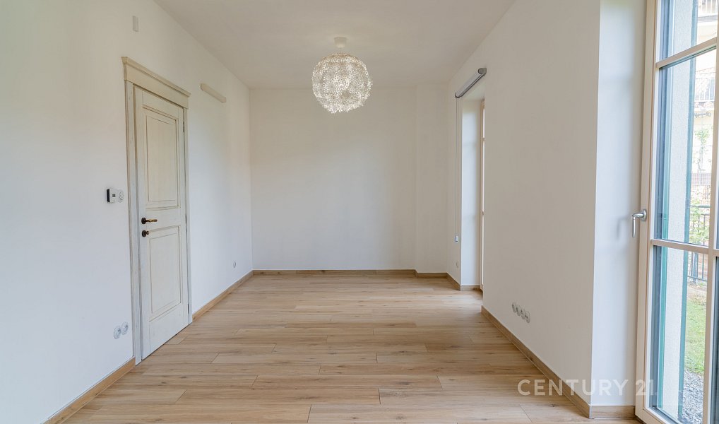 Prodej domu 268 m² s pozemkem 895 m², Únětice – náhled fotky 17