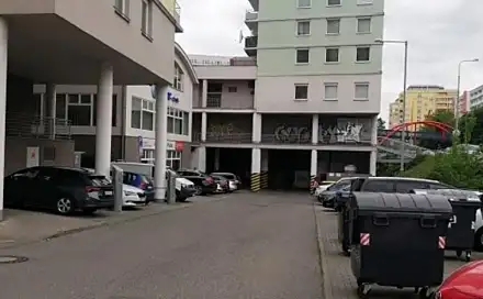 Pronájem garážového stání 17 m2 Petržílkova, Praha - Stodůlky, Petržílkova, Praha 5 - Stodůlky