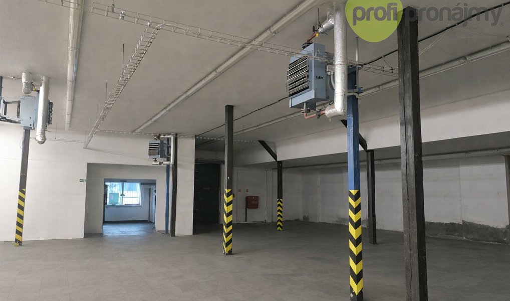 Pronájem skladovacích prostor 698 m², Zlín – náhled fotky 3