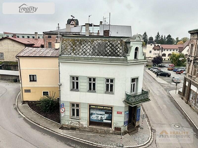 Prodej domu 315 m² s pozemkem 235 m² – fotografie 2