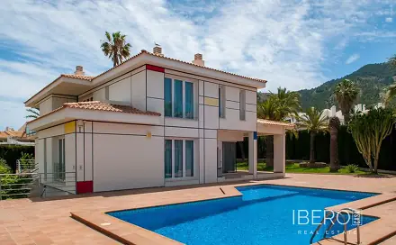 Prodej domu 600 m² s pozemkem 1 600 m², Albir, Španělsko