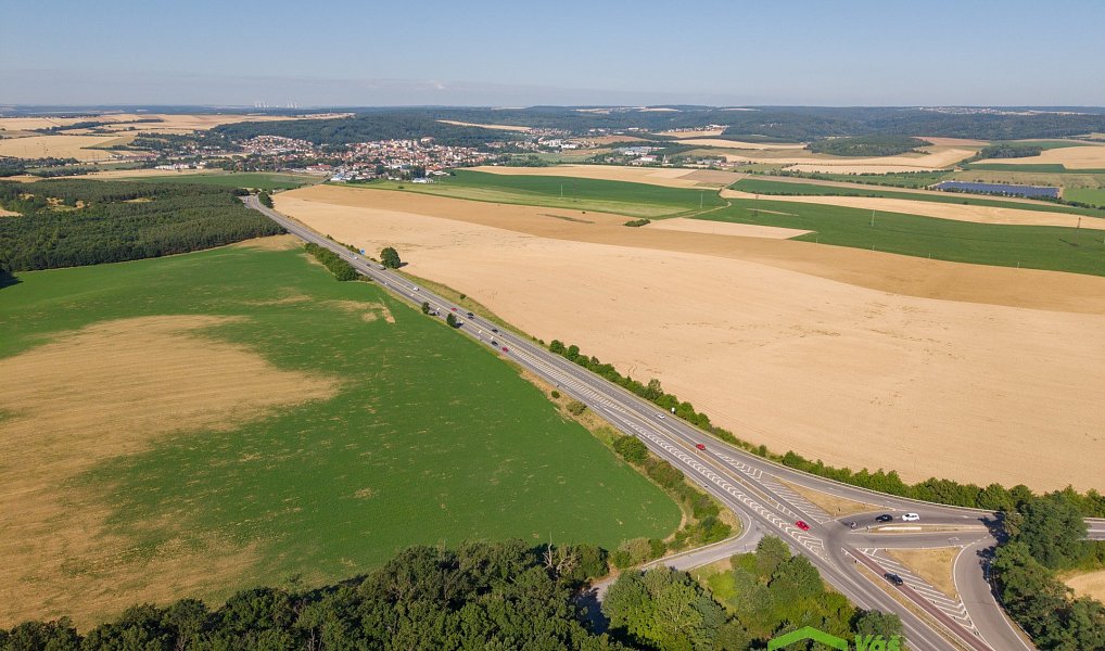 Prodej pole 31 487 m², Ostrovačice – náhled fotky 9