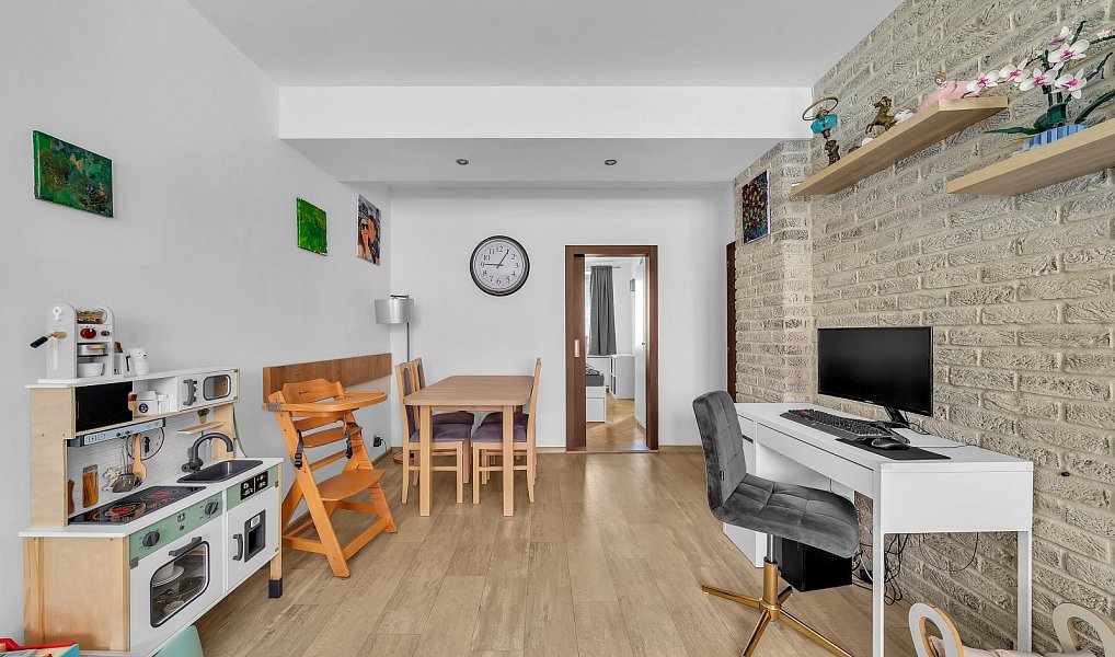 Prodej bytu 3+1 64 m², Trutnov – náhled fotky 4