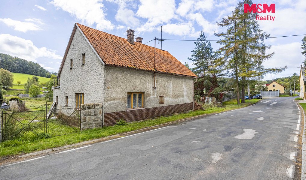 Prodej domu 160 m² s pozemkem 1 403 m², Šárovcova Lhota – náhled fotky 2