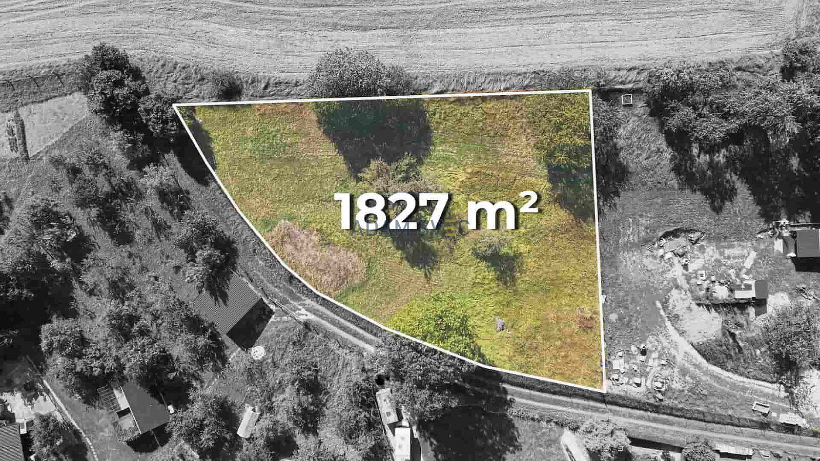 Prodej stavebního pozemku 1 827 m²