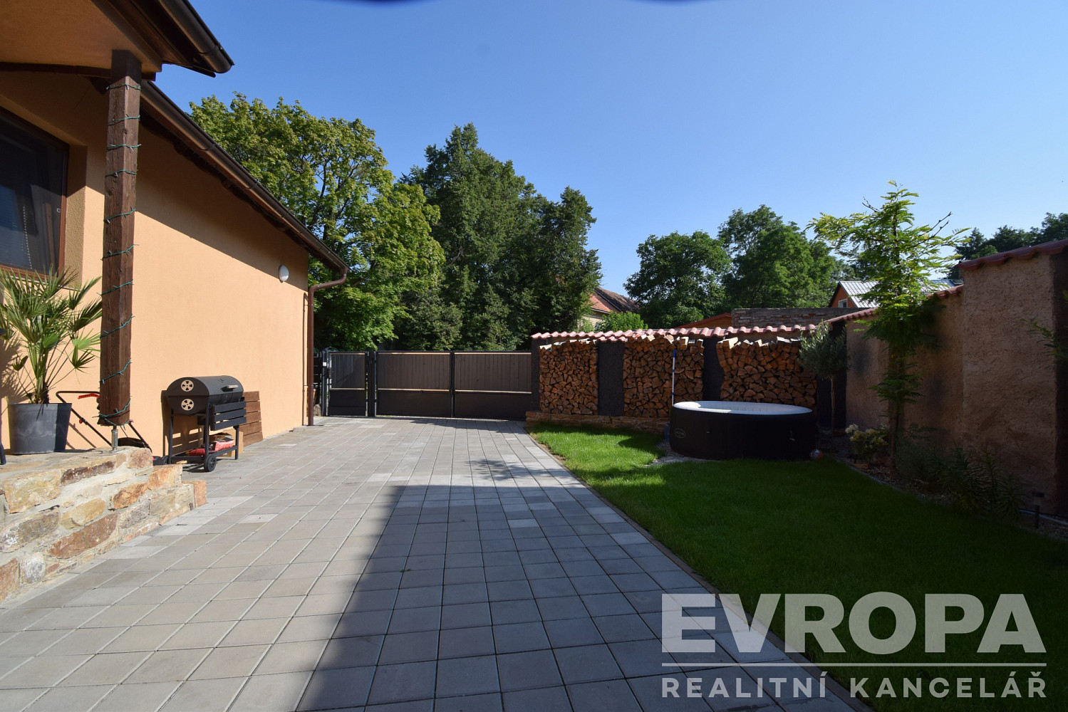 Prodej domu 72 m² s pozemkem 266 m²