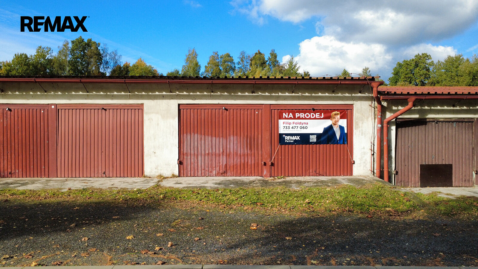 Prodej dvougaráže 35 m2