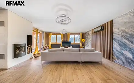 Prodej domu 250 m² s pozemkem 6 265 m², Buš, okres Praha-západ