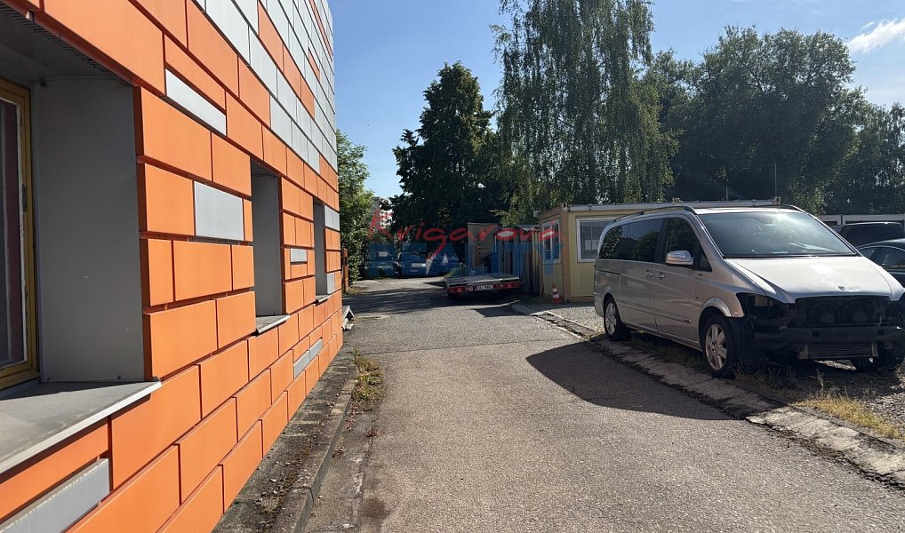 Prodej výrobních prostor 380 m², České Budějovice – náhled fotky 9