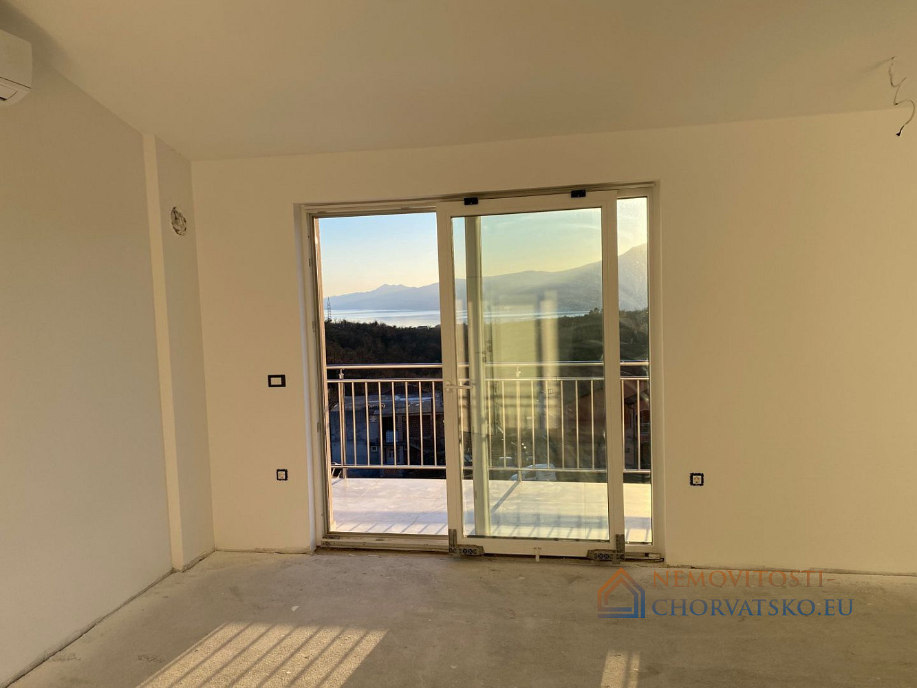 Prodej bytu 2+kk 79 m² - Więcej