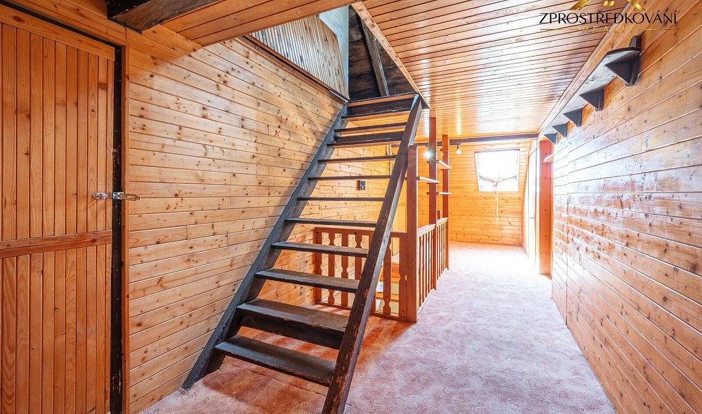Prodej domu 250 m² s pozemkem 382 m², Abertamy – náhled fotky 32