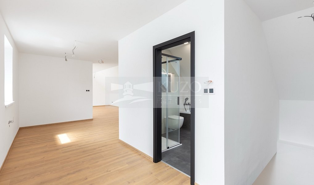 Prodej domu 186 m² s pozemkem 366 m², Horky nad Jizerou – náhled fotky 8