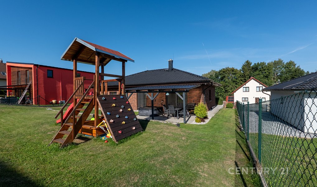 Prodej domu 112 m² s pozemkem 877 m², Litohlavy – náhled fotky 3