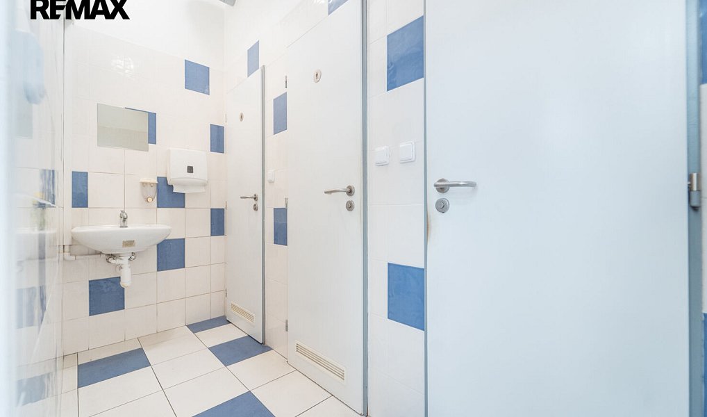 Pronájem obchodních prostor 364 m², Praha – náhled fotky 17