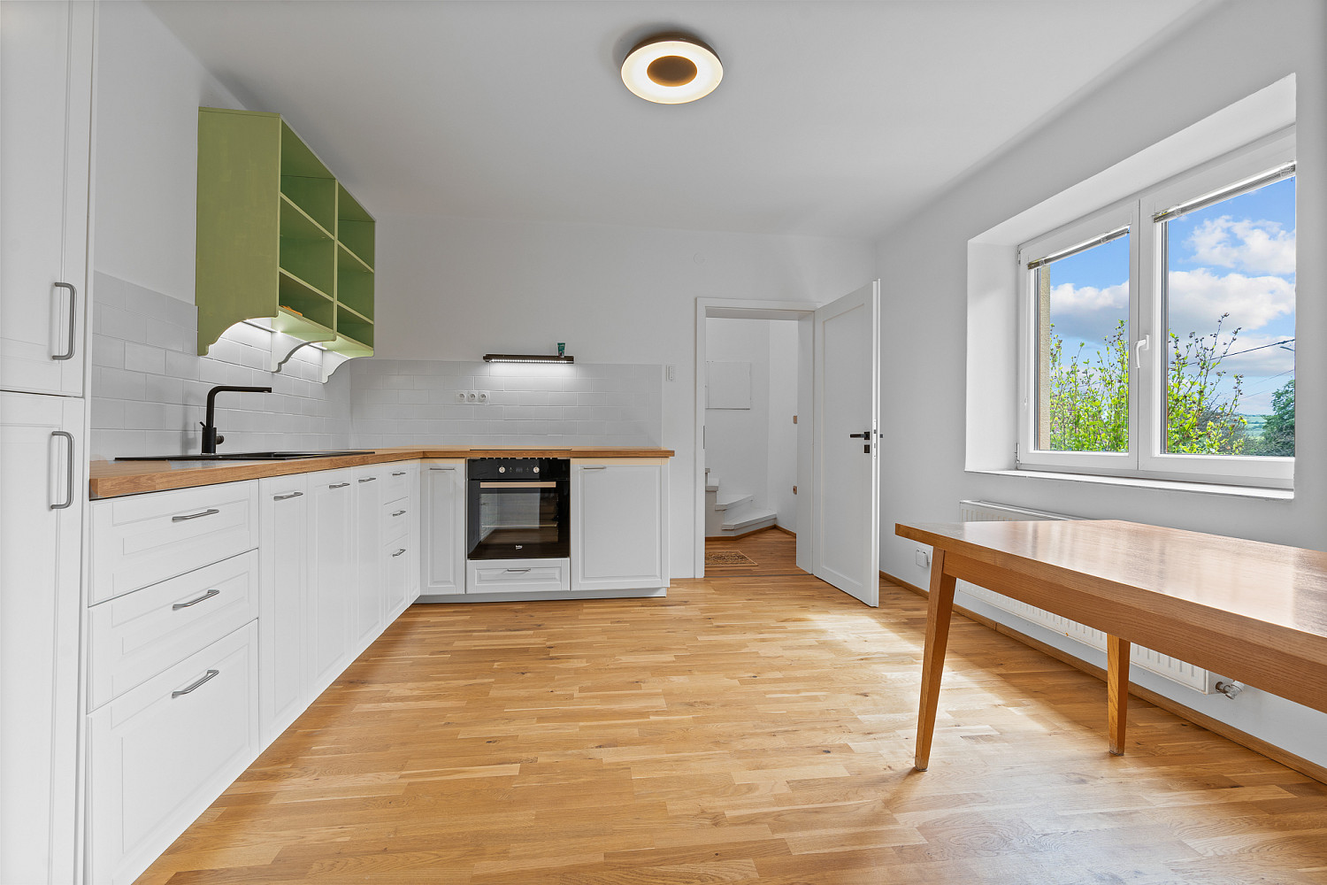 Prodej domu 100 m² s pozemkem 3 747 m² - View 5