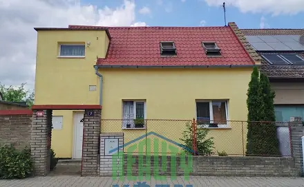 Prodej domu 86 m² s pozemkem 392 m², V. Paiskra, Kladno - Kročehlavy