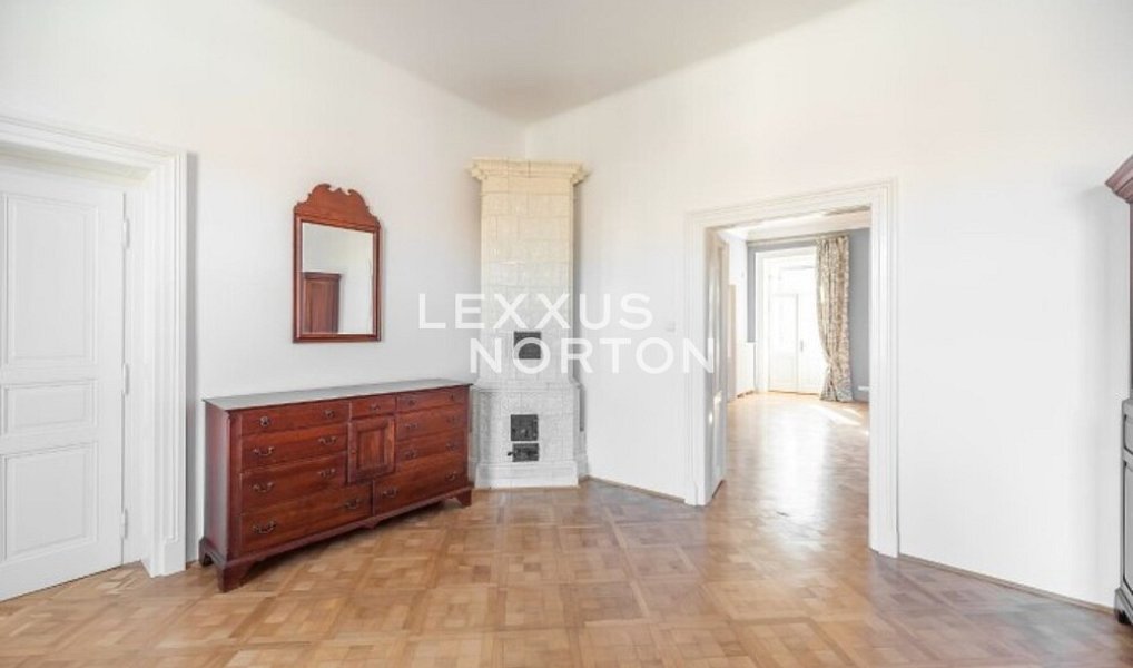 Pronájem domu 827 m² s pozemkem 8 510 m², Praha – náhled fotky 9