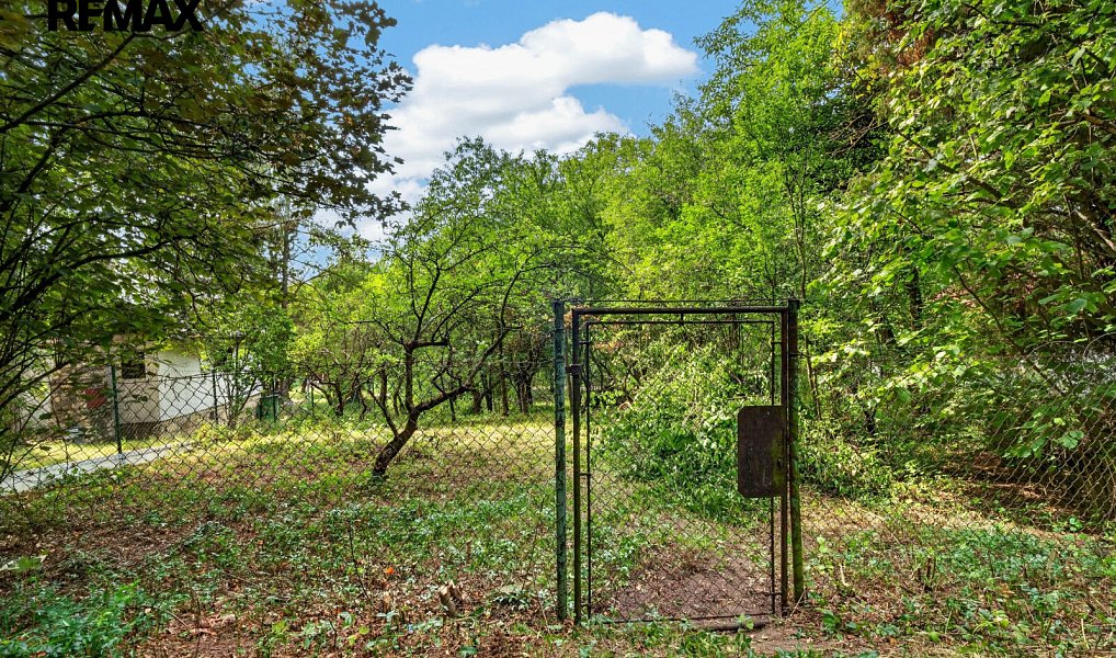 Prodej zahrady 862 m², Praha – náhled fotky 5