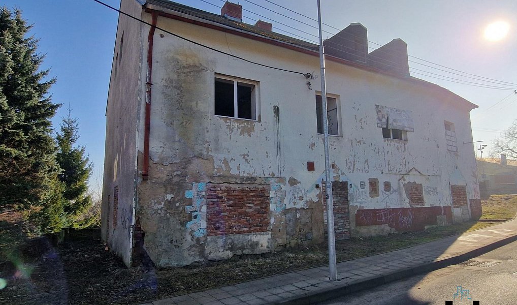 Prodej domu 500 m² s pozemkem 610 m², Lom – náhled fotky 7