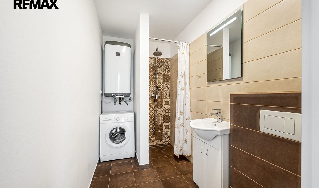 Prodej domu 196 m² s pozemkem 511 m², Třeboň – náhled fotky 30
