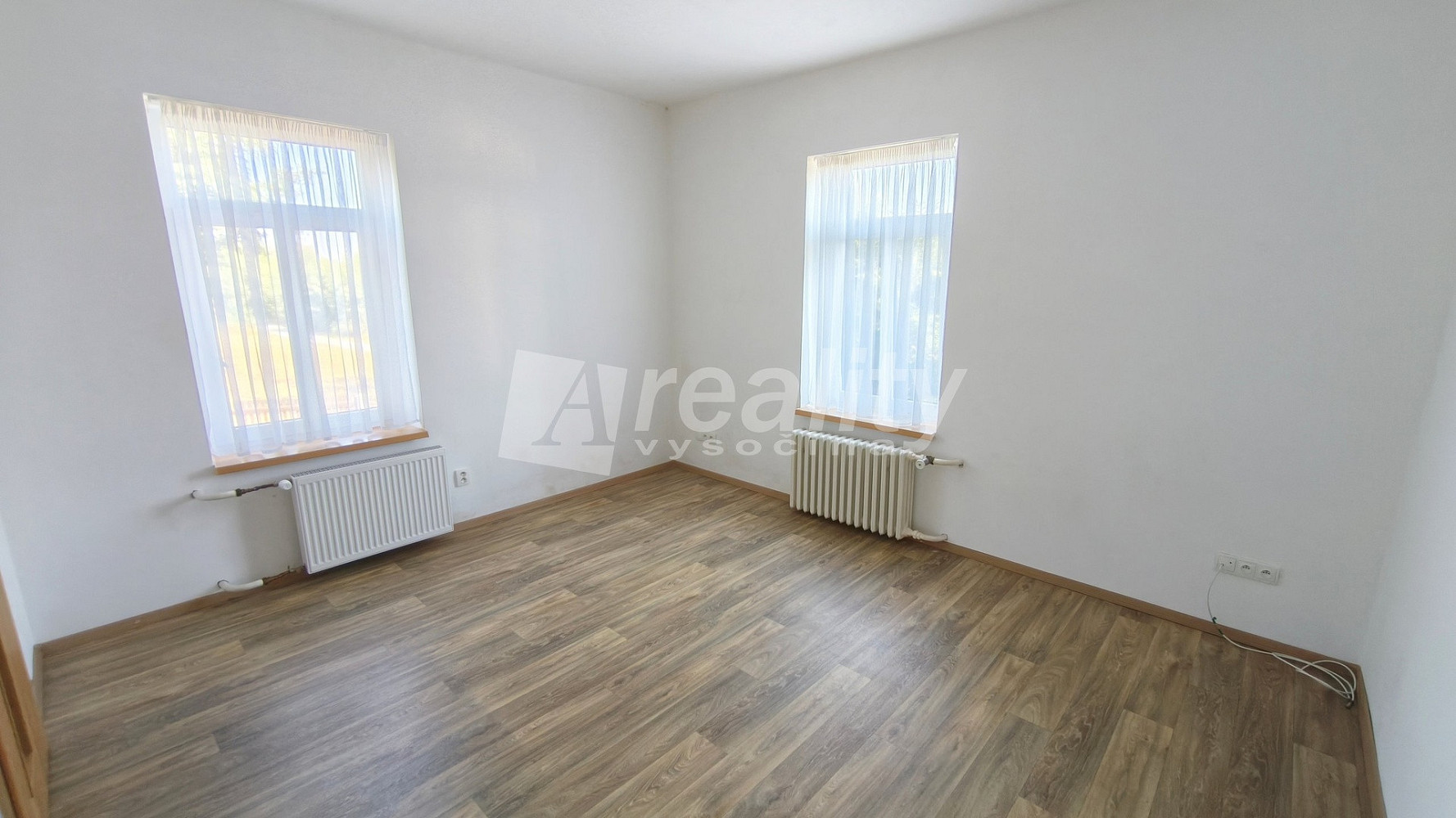 Pronájem bytu 2+1 65 m² – fotografie 4
