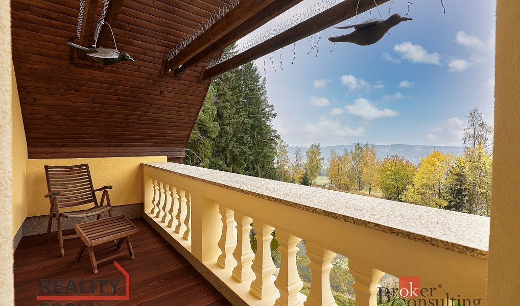 Prodej domu 231 m² s pozemkem 2 229 m², Nejdek – náhled fotky 40