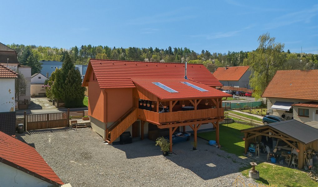 Prodej domu 261 m² s pozemkem 800 m², Zavidov – náhled fotky 34
