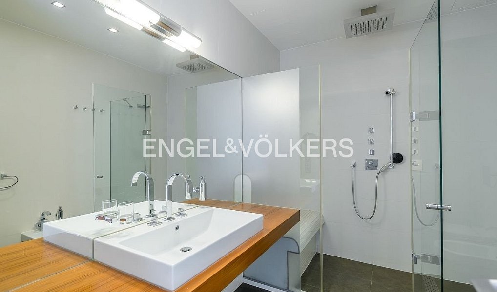 Pronájem bytu 6+kk 297 m², Praha – náhled fotky 8