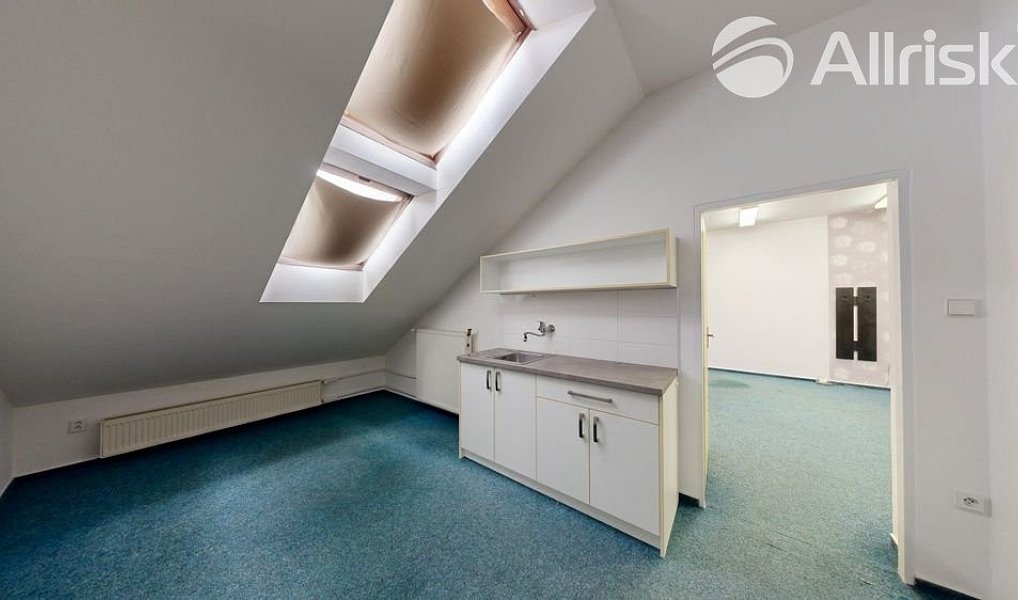 Pronájem kanceláře 52 m², Opava – náhled fotky 2