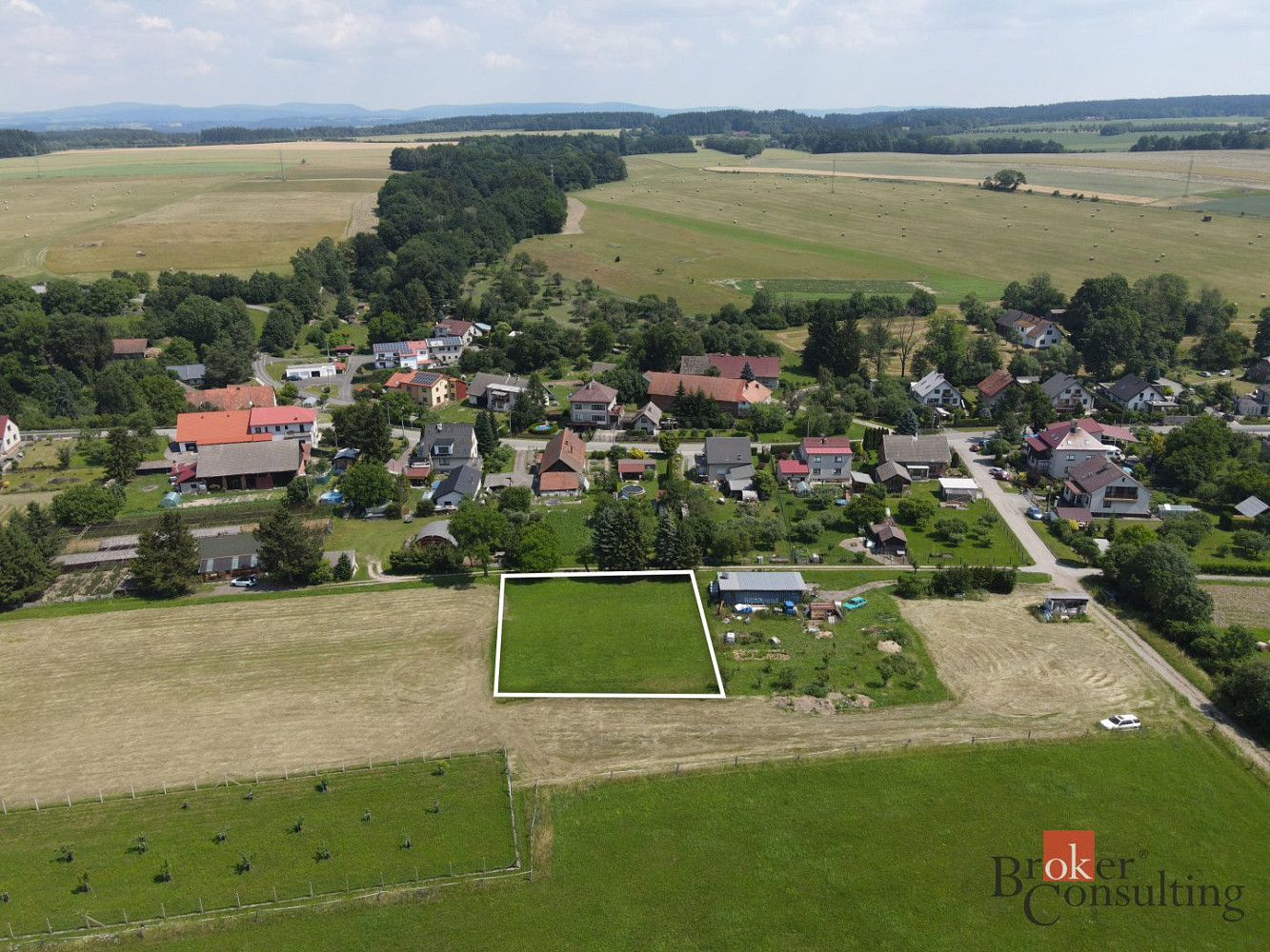 Prodej stavebního pozemku 1 214 m²