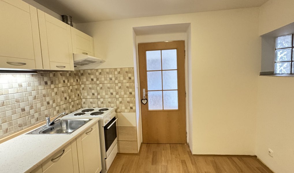 Pronájem bytu 2+1 48 m², Krabčice – náhled fotky 3