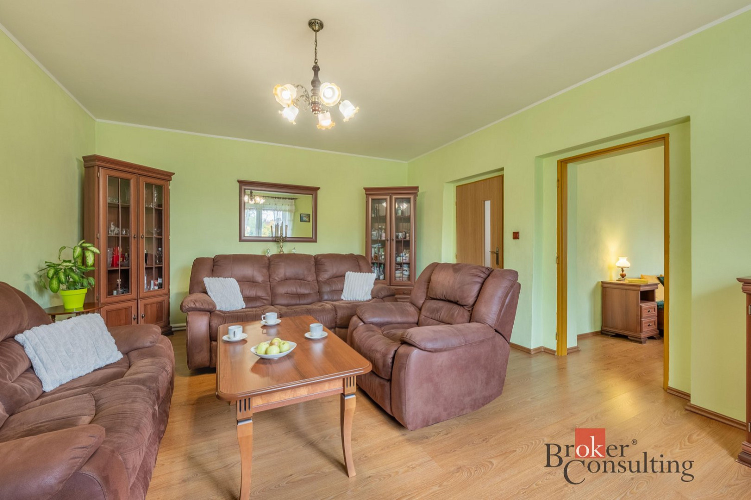 Prodej domu 161 m² s pozemkem 500 m² — photo 4