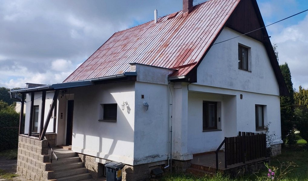 Prodej domu 240 m² s pozemkem 750 m², Úvaly – náhled fotky 2