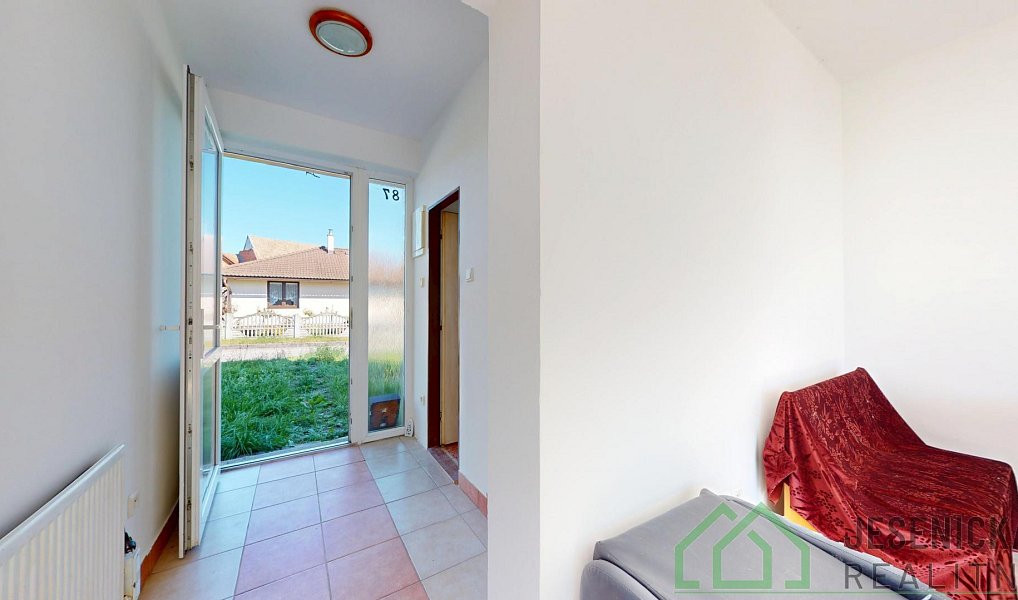 Prodej domu 98 m² s pozemkem 752 m², Trnov – náhled fotky 9
