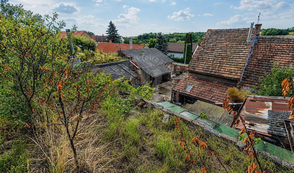 Prodej domu 327 m² s pozemkem 1 179 m², Žižice – náhled fotky 33