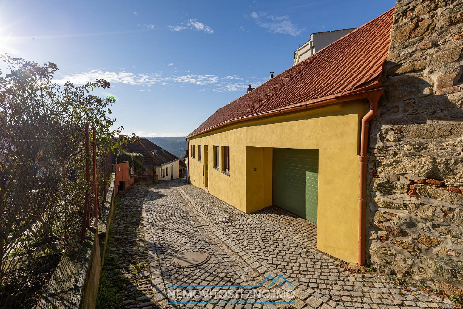 Prodej domu 184 m² s pozemkem 184 m² – fotografie 2