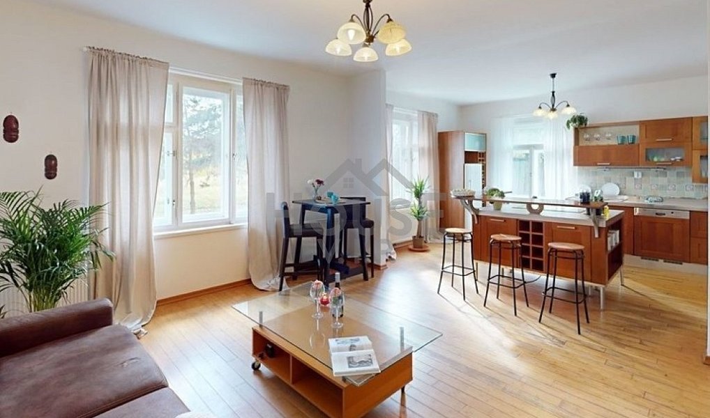 Prodej domu 240 m² s pozemkem 8 000 m², Velvary – náhled fotky 6