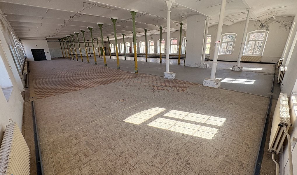 Pronájem skladovacích prostor 637 m², Trutnov – náhled fotky 3