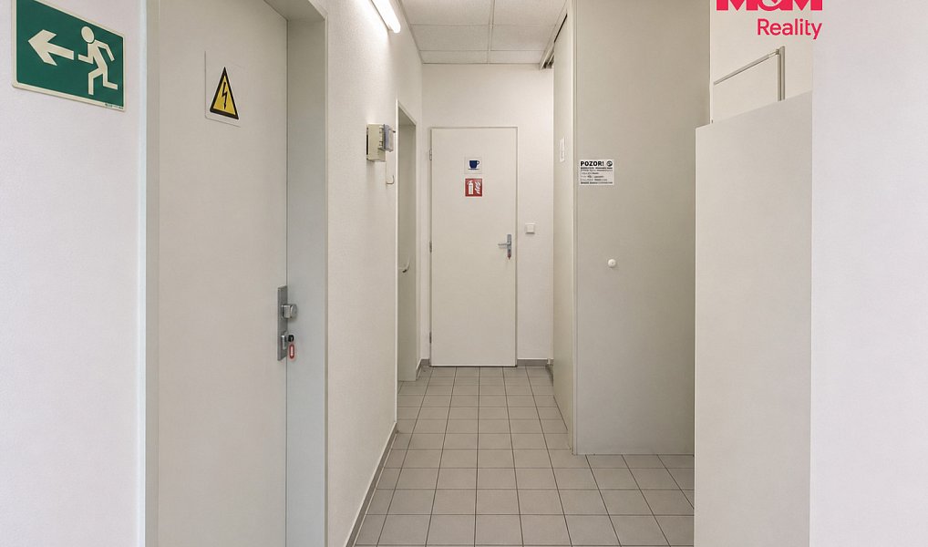 Pronájem kanceláře 90 m², Uhlířské Janovice – náhled fotky 8