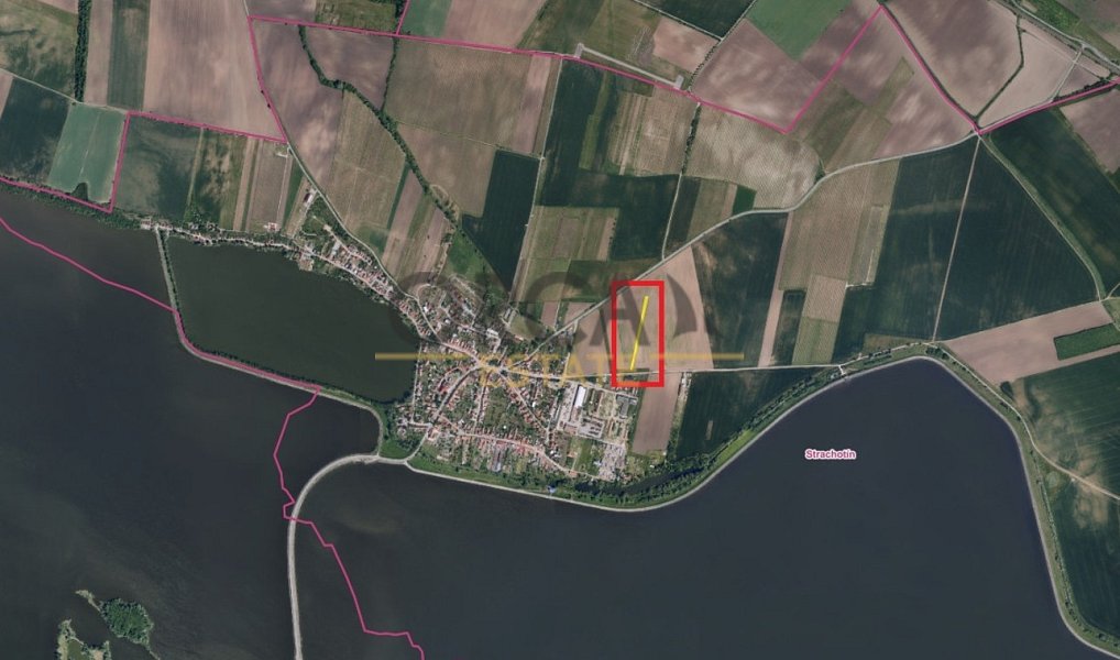Prodej pole 1 904 m², Strachotín – náhled fotky 2
