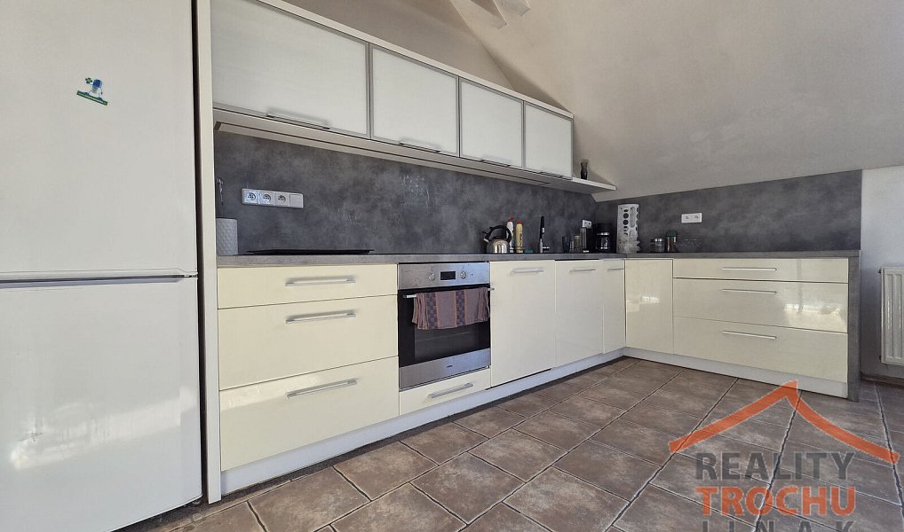 Prodej domu 230 m² s pozemkem 80 m², Třebechovice pod Orebem – náhled fotky 4