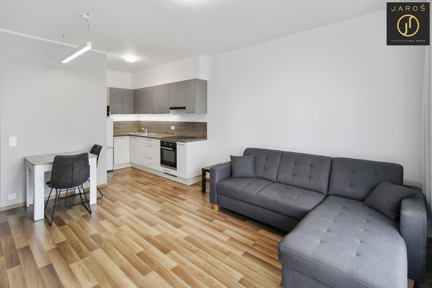 Pronájem bytu 2+kk 58 m²