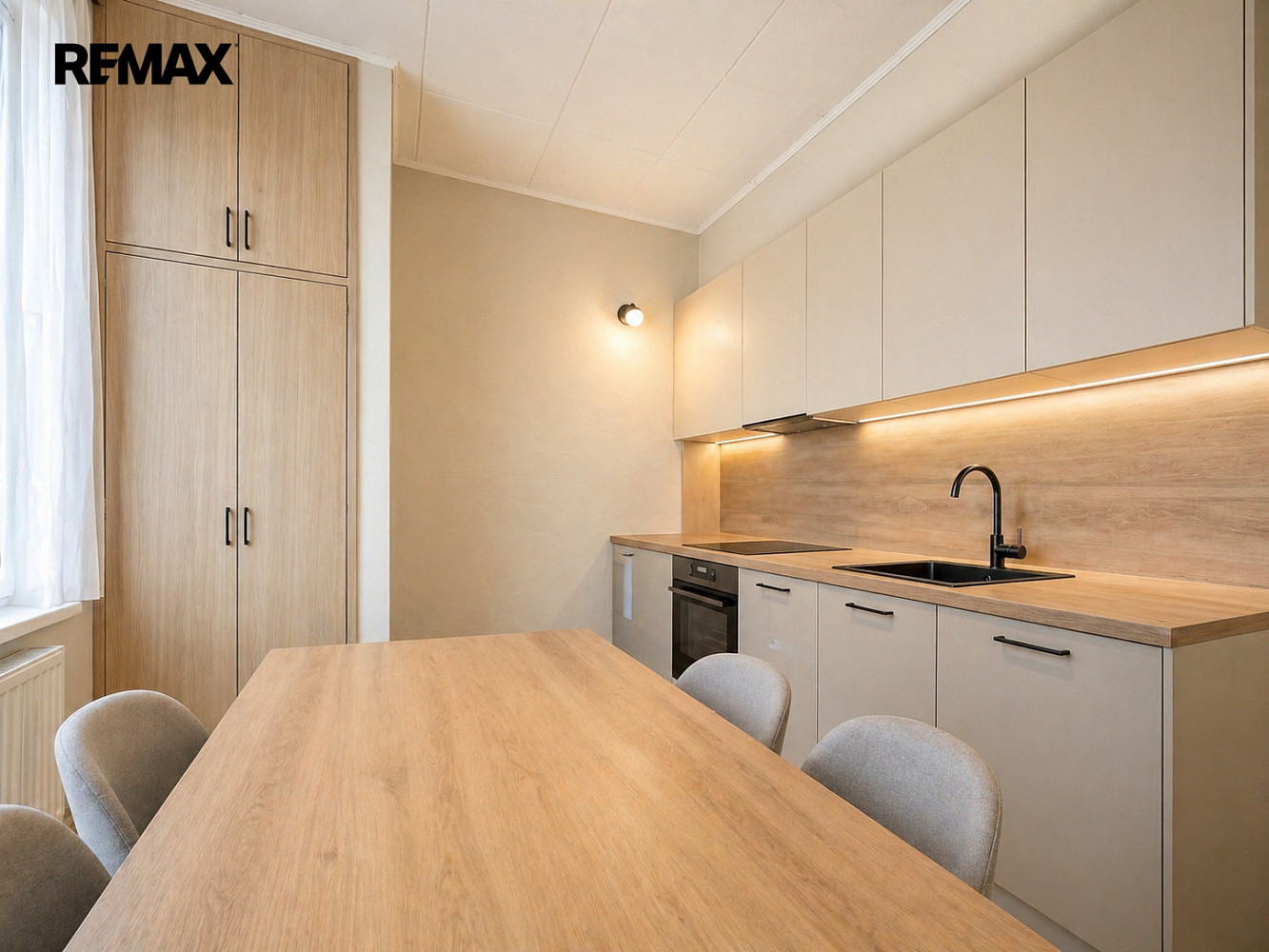 Prodej bytu 3+1 65 m² – pohled 3