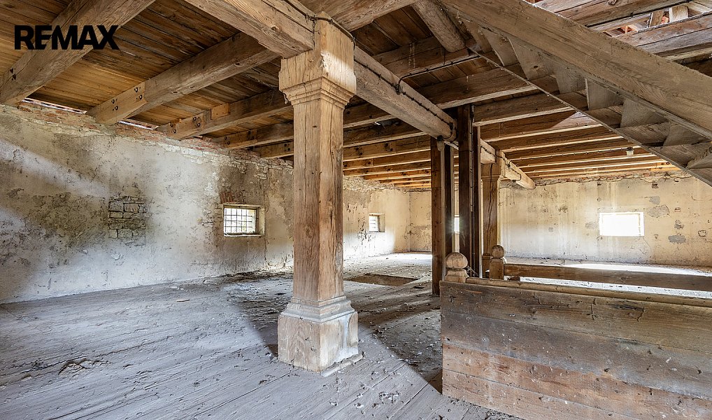 Prodej zemědělského objektu 2 500 m², Počedělice – náhled fotky 5
