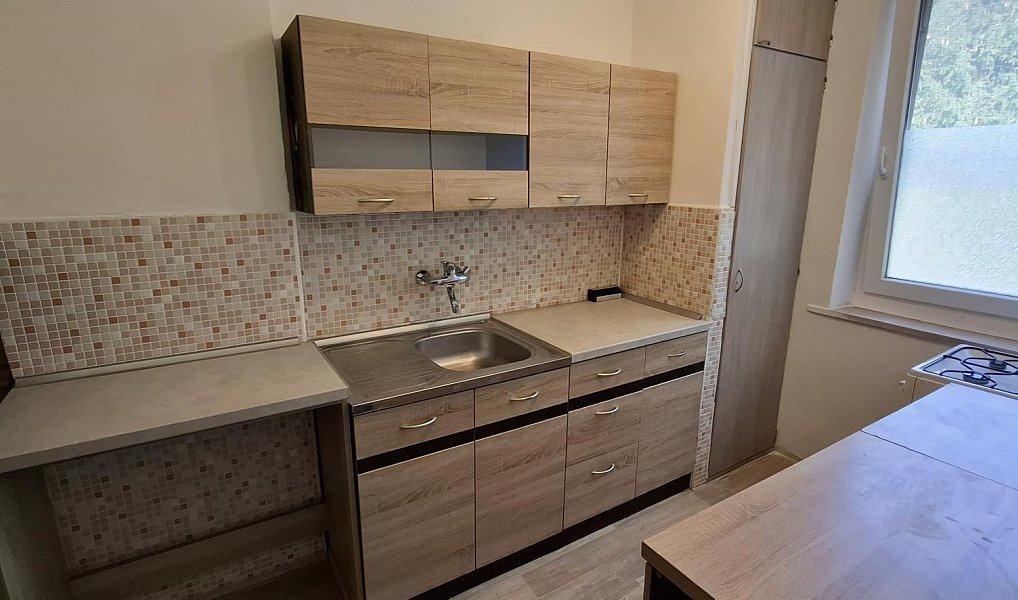 Prodej bytu 3+1 82 m², Lomnice – náhled fotky 4