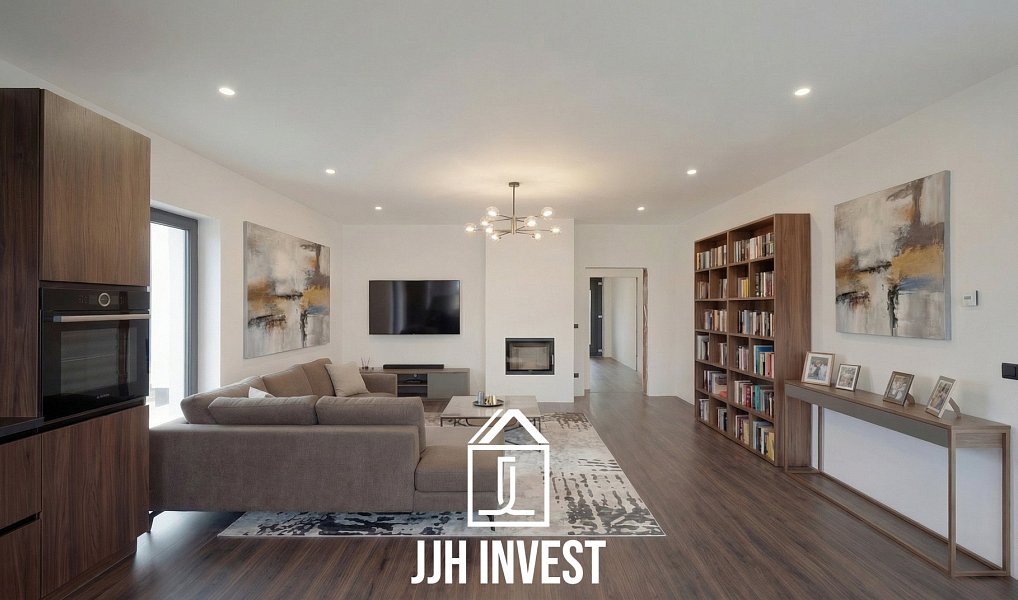 Prodej domu 212 m² s pozemkem 821 m², Vysoký Újezd – náhled fotky 8