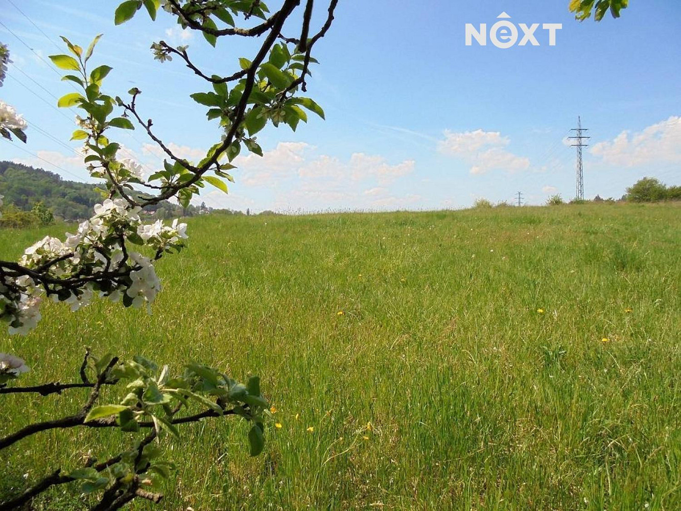 Prodej stavebního pozemku 2 187 m²