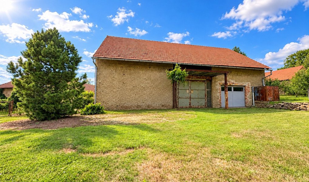 Prodej stavebního pozemku 1 230 m², Toušice – náhled fotky 2