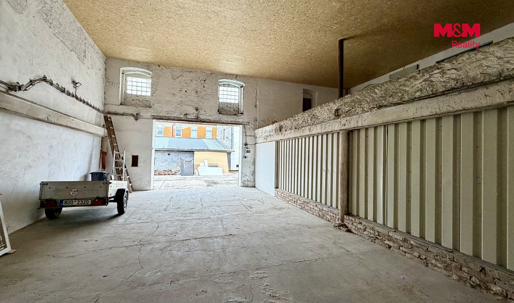 Pronájem skladovacích prostor 204 m², Louny – náhled fotky 3