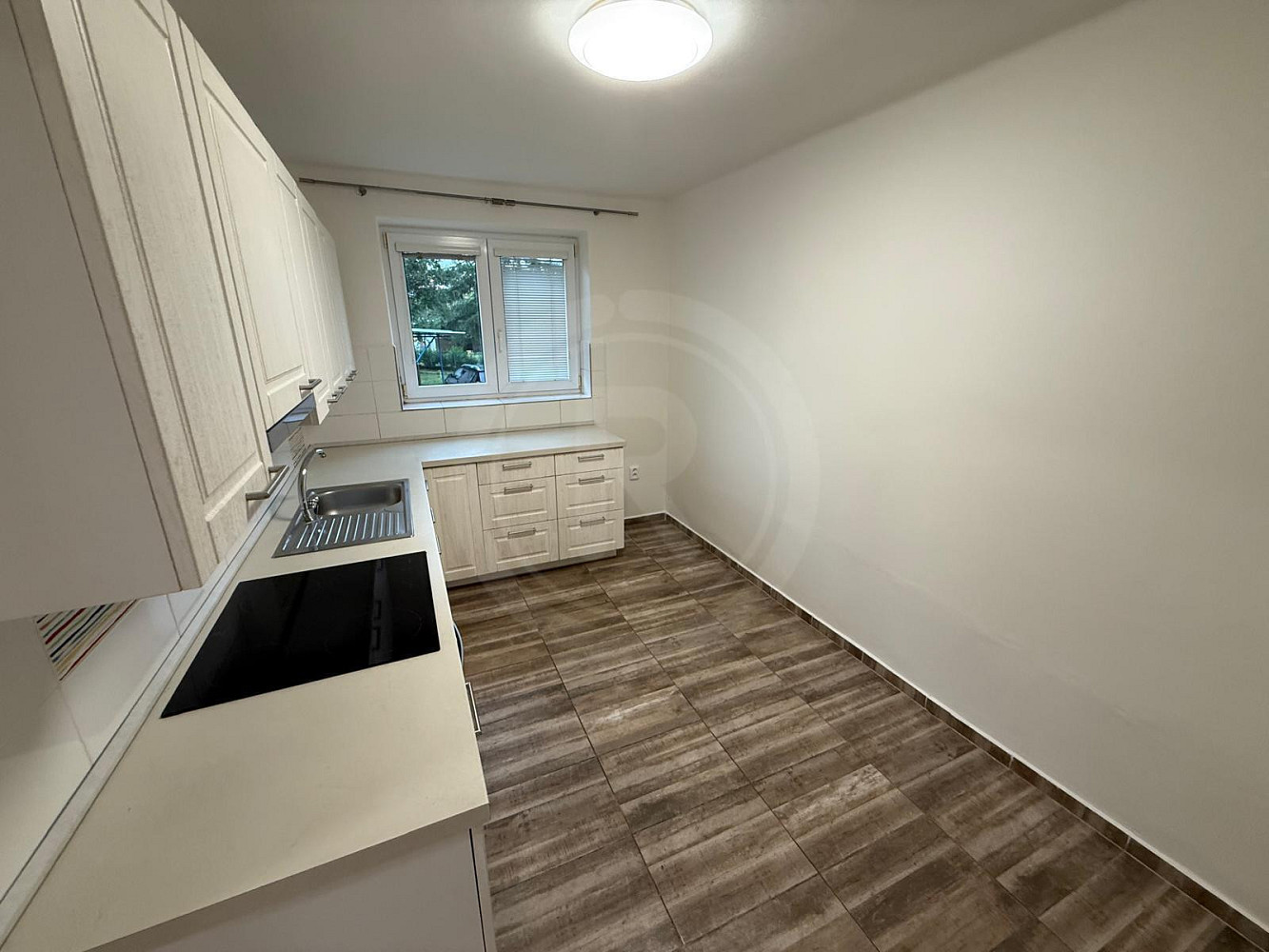 Prodej bytu 2+1 63 m² — photo 4